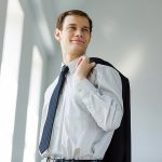 李總 – 重貨倉 · 總經理